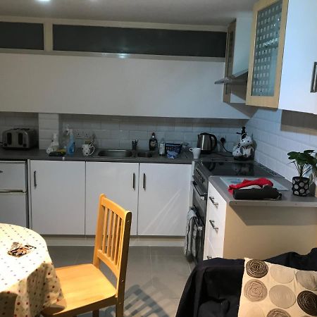 West Kensington 3 Bedroom Apartment Londra Dış mekan fotoğraf