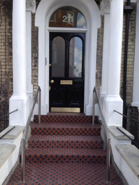 West Kensington 3 Bedroom Apartment Londra Dış mekan fotoğraf