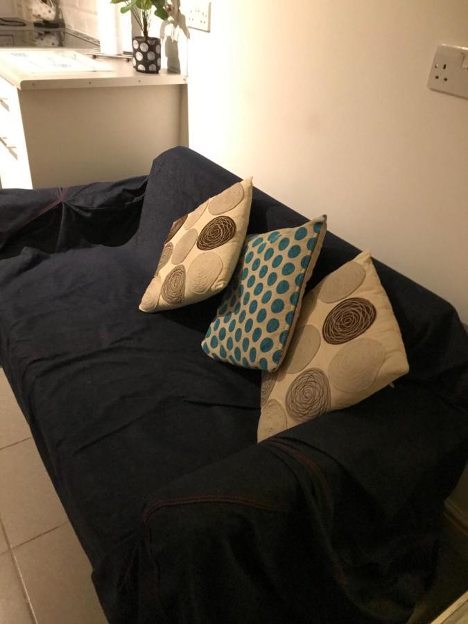 West Kensington 3 Bedroom Apartment Londra Dış mekan fotoğraf